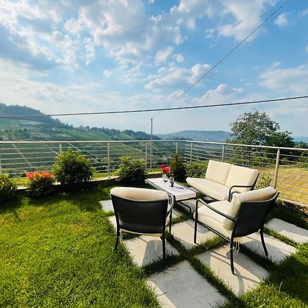 Casa Rafanelli Apartment Monforte dʼAlba Екстериор снимка